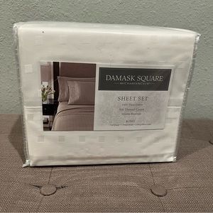 NWT King Sheet Set - Charter Club Damask Square in White